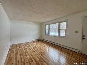 12 Nutmeg Dr in Clinton, CT - Building Photo - Building Photo