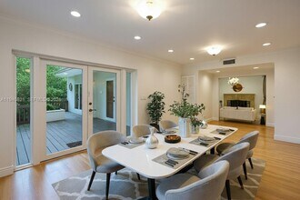 648 Sevilla Ave in Coral Gables, FL - Building Photo - Building Photo