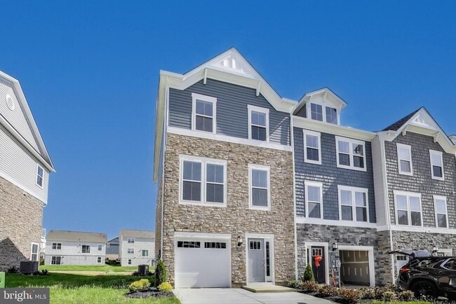 11003 Barnard Pl in Waldorf, MD - Building Photo - Building Photo