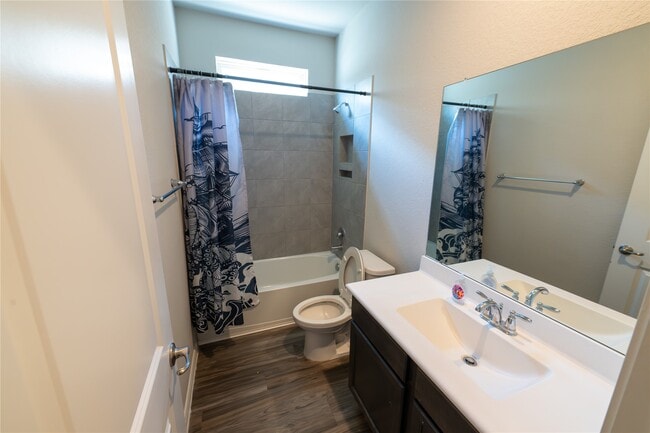 1258 Sandstone Hls Dr