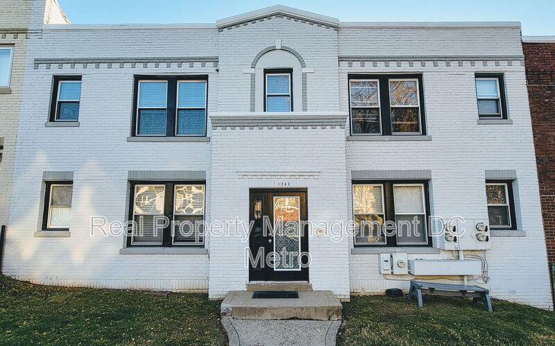 1243 Penn St NE in Washington, DC - Building Photo