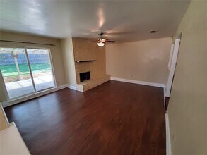 817 Mountain Laurel Ln in Bedford, TX - Building Photo - Building Photo