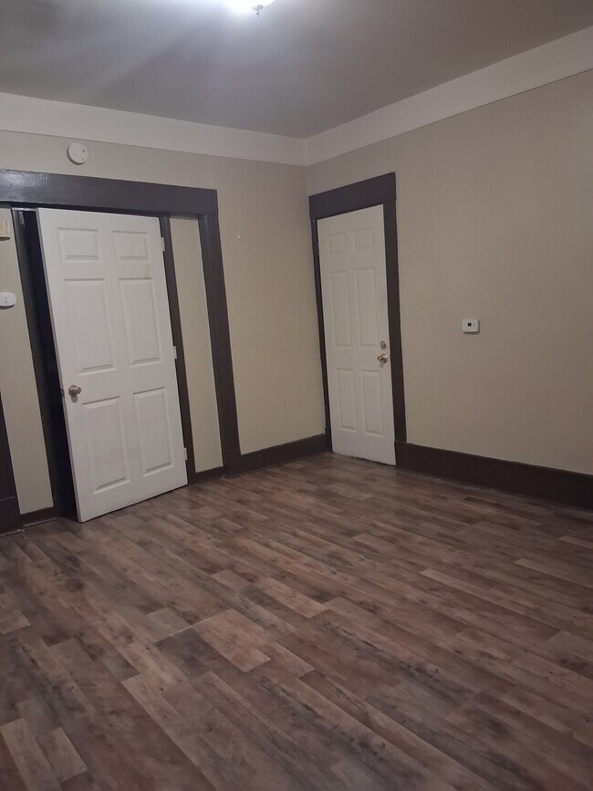 372 Franklin St, Unit Franklin #3 in Springfield, MA - Foto de edificio - Building Photo