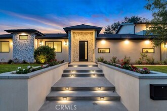 4801 Abbeyville Ave in Los Angeles, CA - Building Photo - Building Photo