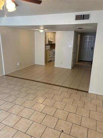 3205 Las Vegas Trail in Fort Worth, TX - Building Photo