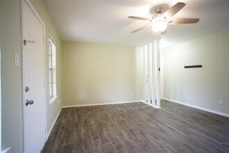 12725 Dakota Ln in Austin, TX - Building Photo - Building Photo