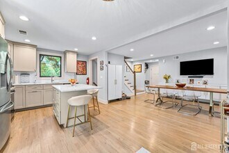 57 Brook St in Springfield, NJ - Building Photo - Building Photo