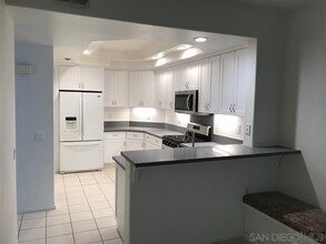 8613 Via Mallorca in San Diego, CA - Building Photo - Building Photo