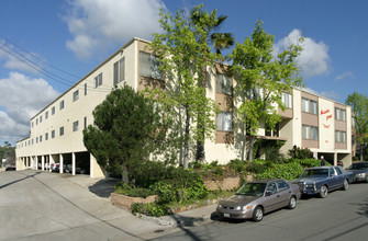 Mission Gorge Terrace in San Diego, CA - Building Photo - Building Photo