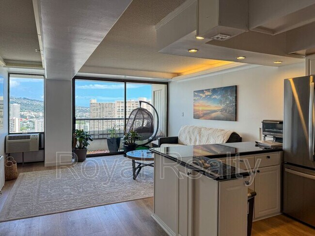 2333 Kapiolani Blvd in Honolulu, HI - Building Photo - Building Photo
