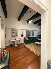 3 N Christopher Columbus Blvd, Unit 212 in Philadelphia, PA - Foto de edificio - Building Photo
