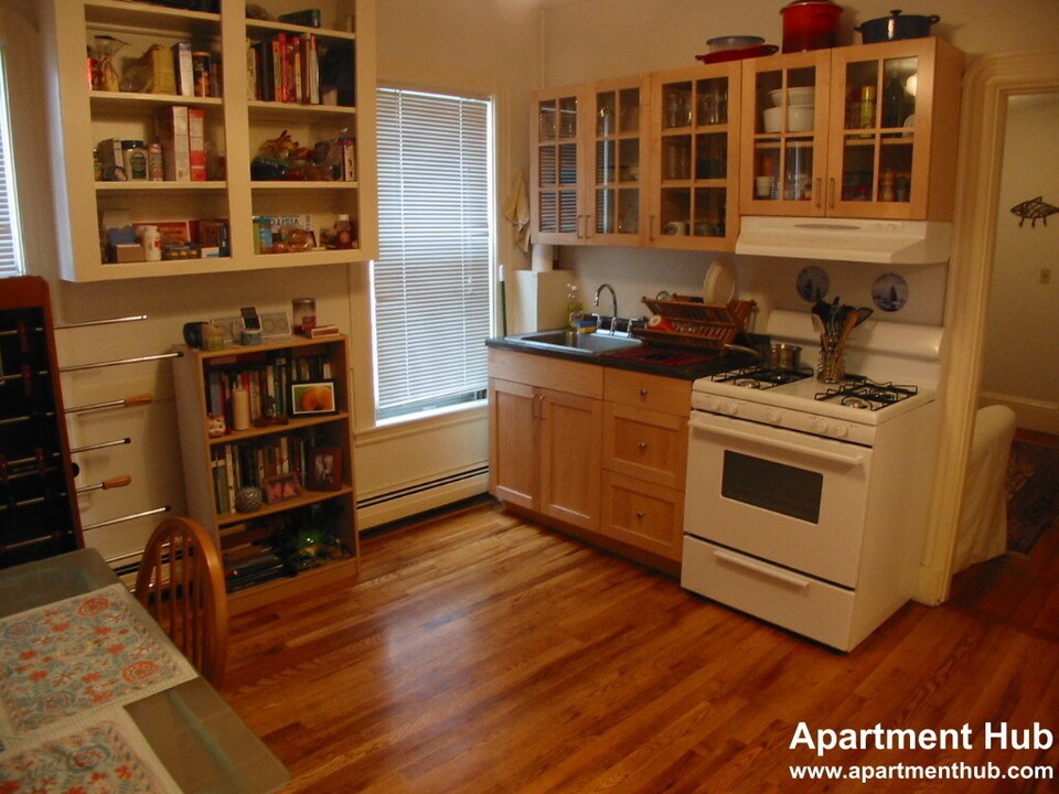 388 Highland Ave in Somerville, MA - Building Photo