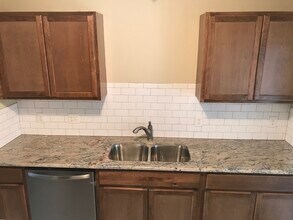 2725 Forest Park Blvd in Fort Worth, TX - Building Photo - Building Photo