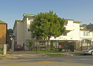 1408 S Wilton Pl in Los Angeles, CA - Building Photo - Building Photo