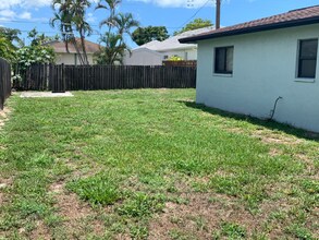 778 93rd Ave N in Naples, FL - Building Photo - Building Photo