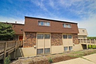 Excelsior Village in Excelsior Springs, MO - Building Photo - Building Photo