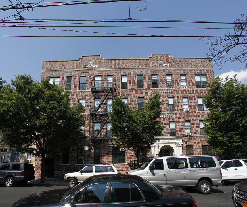 Belmar Court in Brooklyn, NY - Building Photo