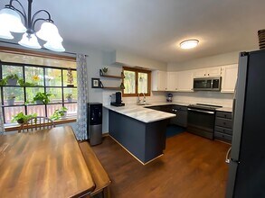 8624 Valley Dr in Waldorf, MD - Building Photo - Building Photo