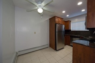 Fairfield Courtyard At Deer Park in Deer Park, NY - Building Photo - Building Photo