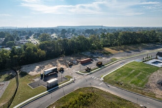 Villas at Greenbrook Apartments in Levittown, PA - Building Photo - Building Photo