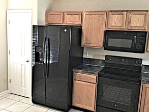 4491 Cobblefield Cir W in Jacksonville, FL - Building Photo - Building Photo