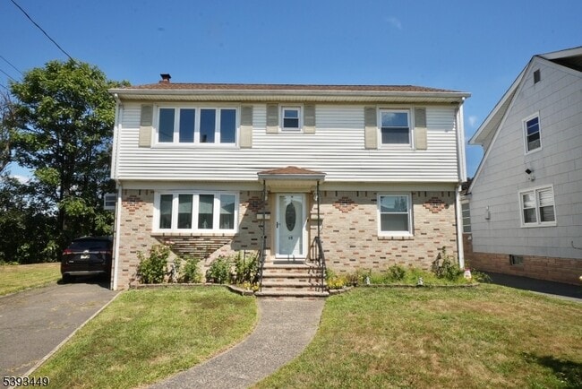 property at 15 Wright Ct