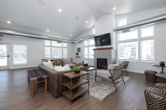 Lux North in Sioux Falls, SD - Building Photo - Building Photo