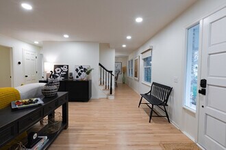 16116 Ringer Rd, Unit FL3-ID1369956P in Wayzata, MN - Building Photo - Building Photo