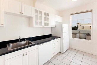 3210 Gough St-Unit -305 in San Francisco, CA - Building Photo - Building Photo