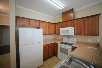 2400 Fred Smith Rd in Tallahassee, FL - Foto de edificio - Building Photo