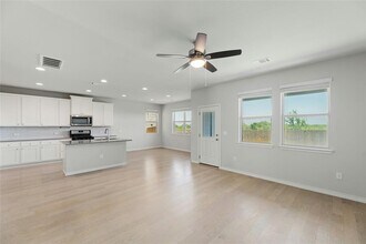 11805 Caithness Way in Austin, TX - Building Photo - Building Photo