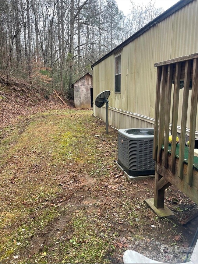 3497 Deerbrook Rd in Lenoir, NC - Building Photo - Building Photo