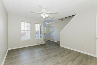 6512 Wellington Chase Ct in Lithonia, GA - Foto de edificio - Building Photo