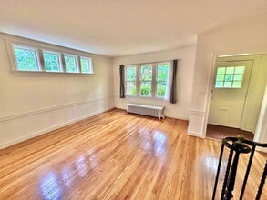 4422 Greenwich Pkwy NW in Washington, DC - Building Photo - Building Photo