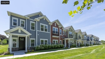 Bull Run Townhomes in Louisville, KY - Building Photo