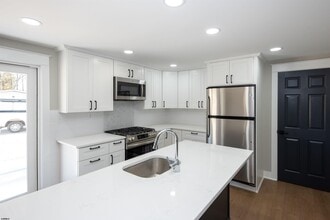 733 Rte Us 9 N in Marmora, NJ - Building Photo - Building Photo