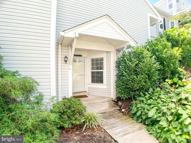 property at 2911 S Woodley St