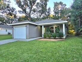 7701 Pontiac Dr in Pensacola, FL - Building Photo