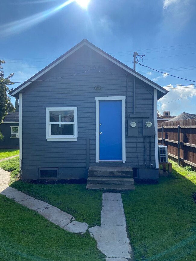 property at 837 E Evening Glow