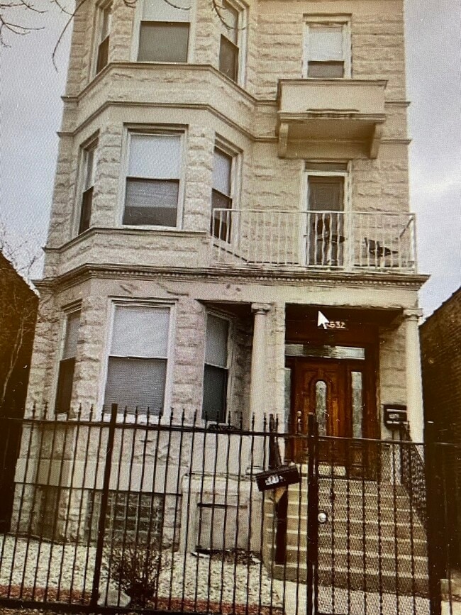 property at 5532 N Broadway