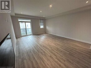562 Rapids Ln in Mississauga, ON - Building Photo - Building Photo