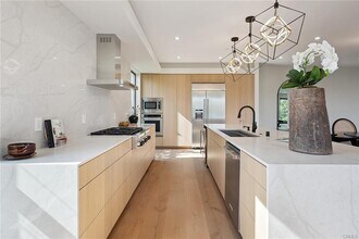 22268 Avenue San Luis in Los Angeles, CA - Building Photo - Building Photo