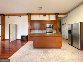 1301-3 Vine St in Philadelphia, PA - Building Photo - Building Photo