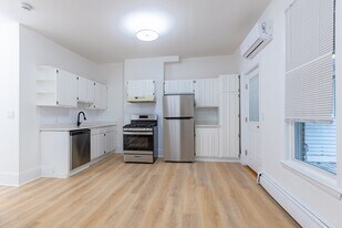 595 E 5th St, Unit 1 in Boston, MA - Building Photo