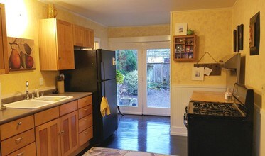 993 W 4th Ave, Unit 1 in Eugene, OR - Building Photo - Building Photo