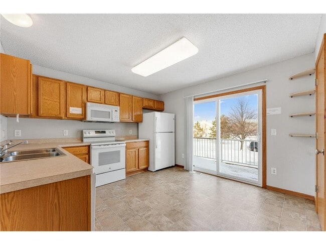 7354 147th Ln NW in Ramsey, MN - Foto de edificio - Building Photo