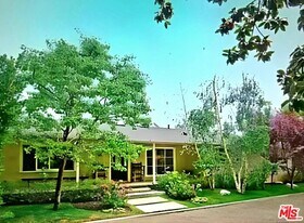 13324 Sunset Blvd in Los Angeles, CA - Building Photo