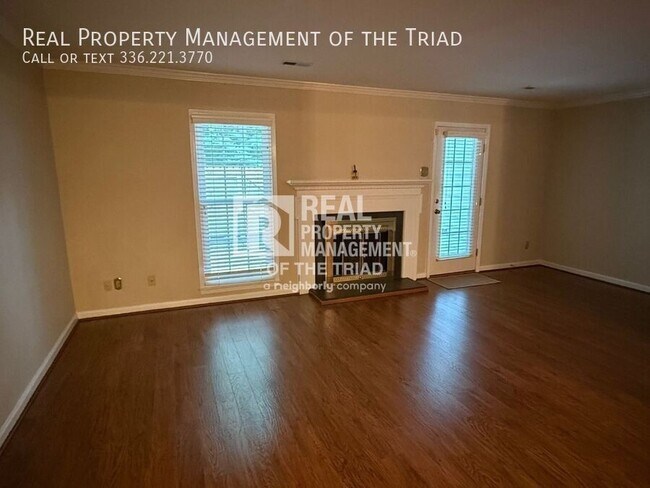 2418 Cottage Pl in Greensboro, NC - Building Photo - Building Photo