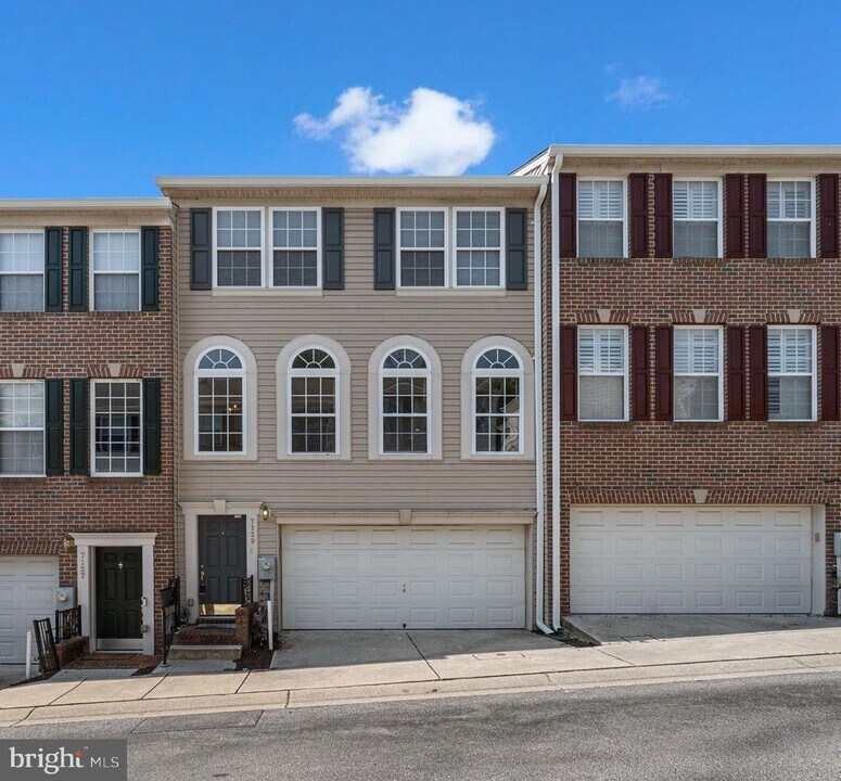 7129 Water Oak Rd in Elkridge, MD - Building Photo