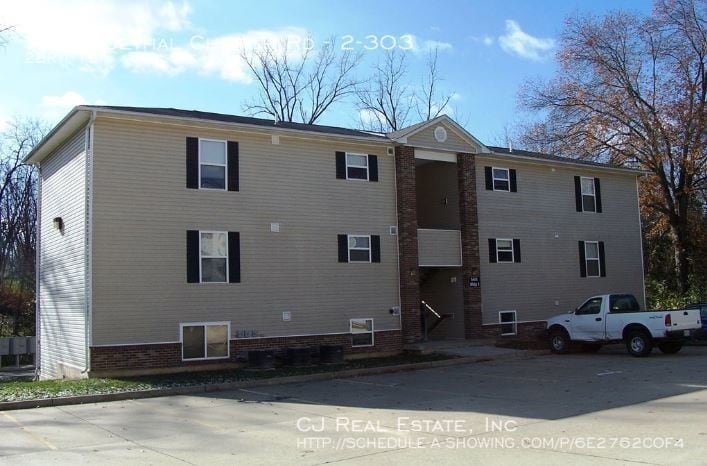 5451 S Bethel Church Rd-Unit -2-303 in Columbia, MO - Building Photo